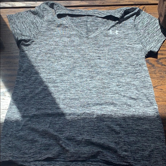Under Amour Grey Tee - Picture 1 of 1